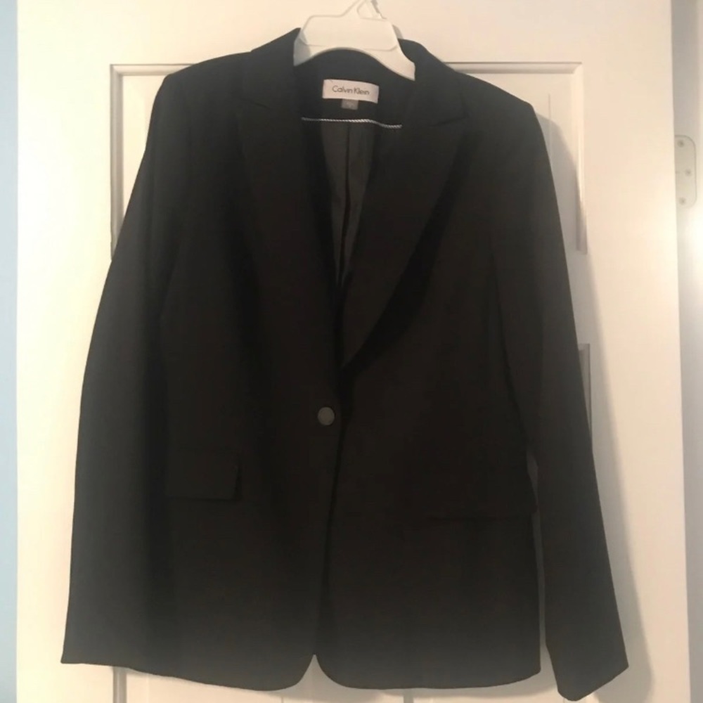 Calvin Klein women’s black blazer size 8